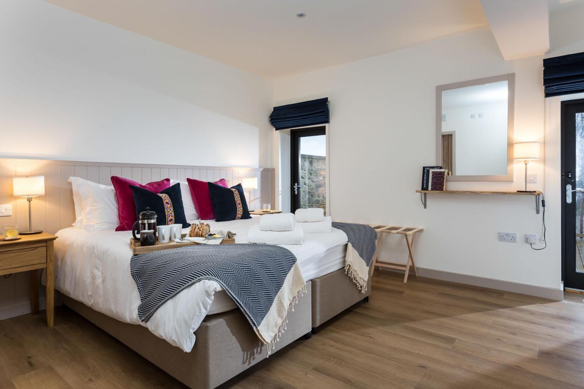 The Barn At Plas Ashpool Sleeps 8 Llandyrnog Kültér fotó