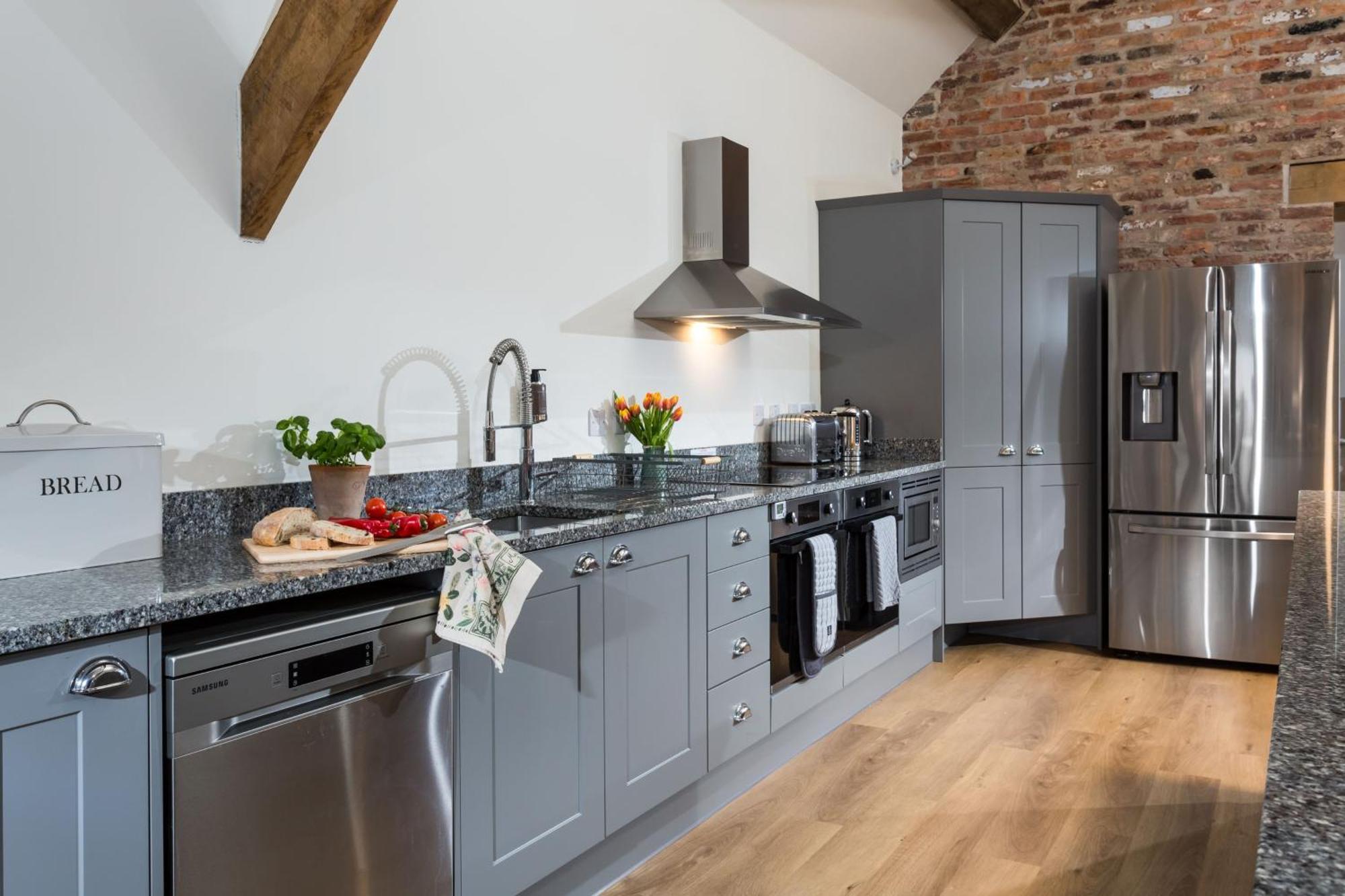 The Barn At Plas Ashpool Sleeps 8 Llandyrnog Kültér fotó